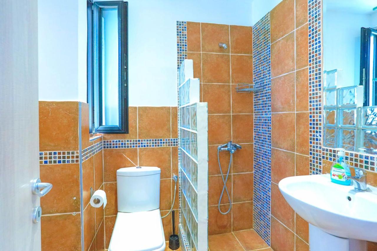 Kalma Villa Ena Nea Moudania Esterno foto