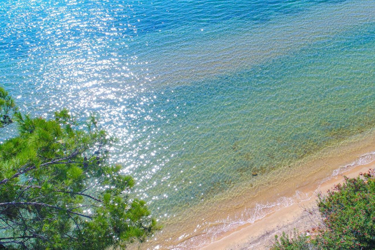 Kalma Villa Ena Nea Moudania Esterno foto